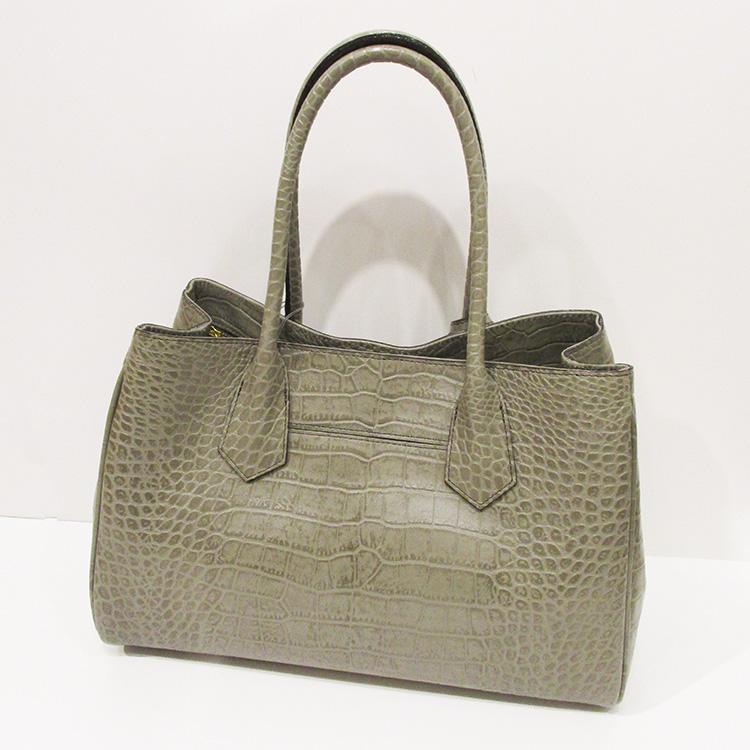 リリー LILY レグ legu 牛革 本革 クロコ型押し レザー クローマ B5