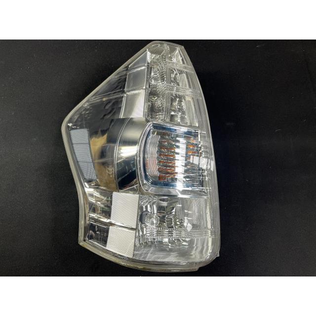 プリウスα DAA-ZVW41W 左テールランプ H23 LED 81561-47140 ☆即決