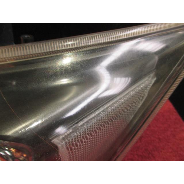 レクサス CT DAA-ZWA10 左ヘッドライト Ｈ23 ハロゲン 純正 81170-76090 ☆即決の画像