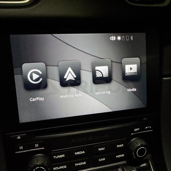 CZT-PO-PCM4 ポルシェ専用 PCM4.0対応 Apple CarPlayが純正タッチパネルで操作可能になるCarPlayインターフェース | PORSCHE | 01