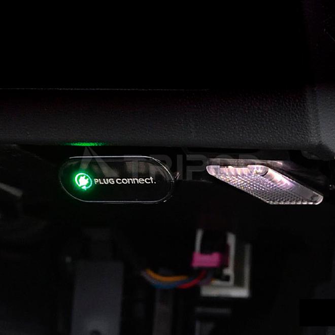ベントレー（BENTLEY） PC2-ISC-BE01 PLUG connect. ISC! for BENTLEY OBD2 ポートに ...