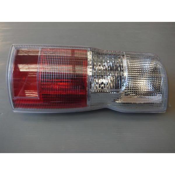 ビ*8様 日産キャラバンe25 テールランプ クリア/レッド 2個セット 日産