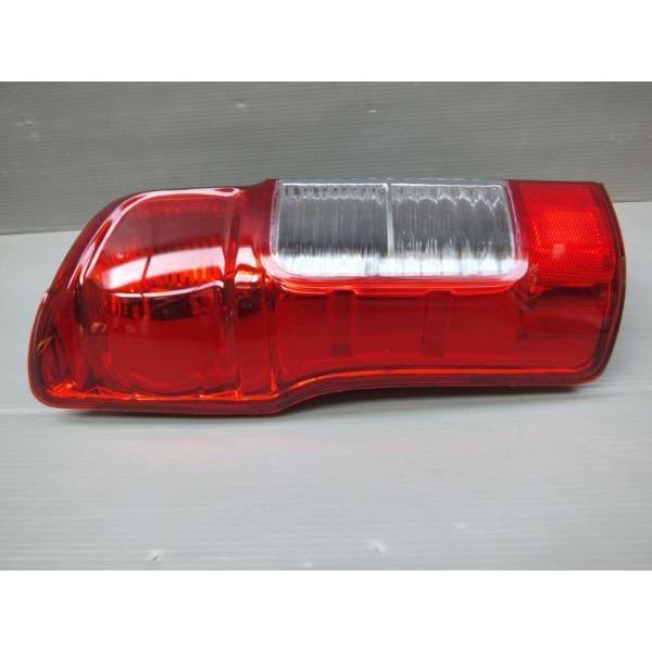 y*i様 日産NV350純正テールランプ左右セット Amazon | 日産対応 純正タイプ