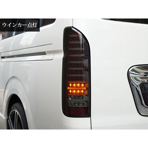 ハイエース 200系 LEDテール ランプファイバールック オールレッドインナー スモークレンズ 左右セット E-2Sの画像