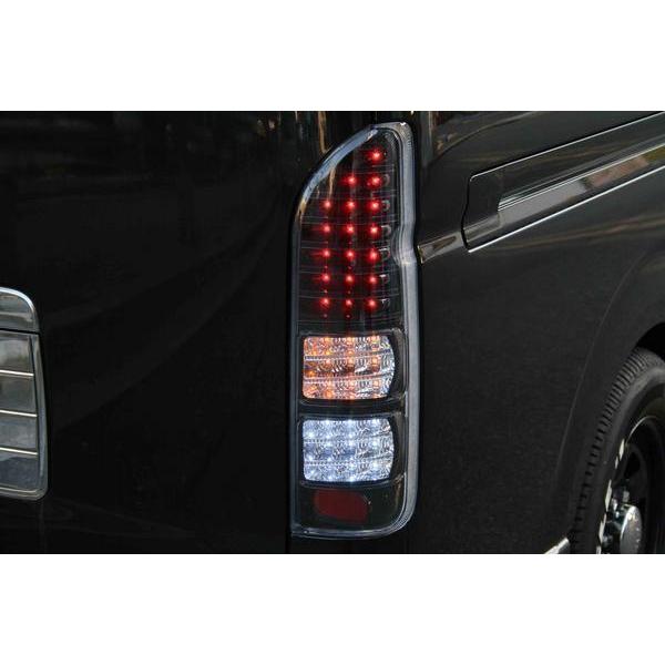 ハイエース 200系 1型〜9型 フルLED ハーフブラックインナー クリア
