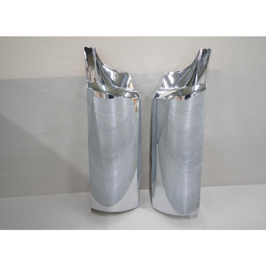 クオンメッキコーナーガーニッシュ クオン メッキコーナーガーニッシュ 左右セット UDトラックス純正部品