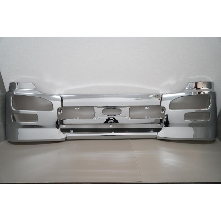 日産UD クオン メッキ フロント バンパー 3分割 + メッキ コーナーパネル UDトラックス 日産UD クオン エアダム有 メッキフロントバンパー 3分割