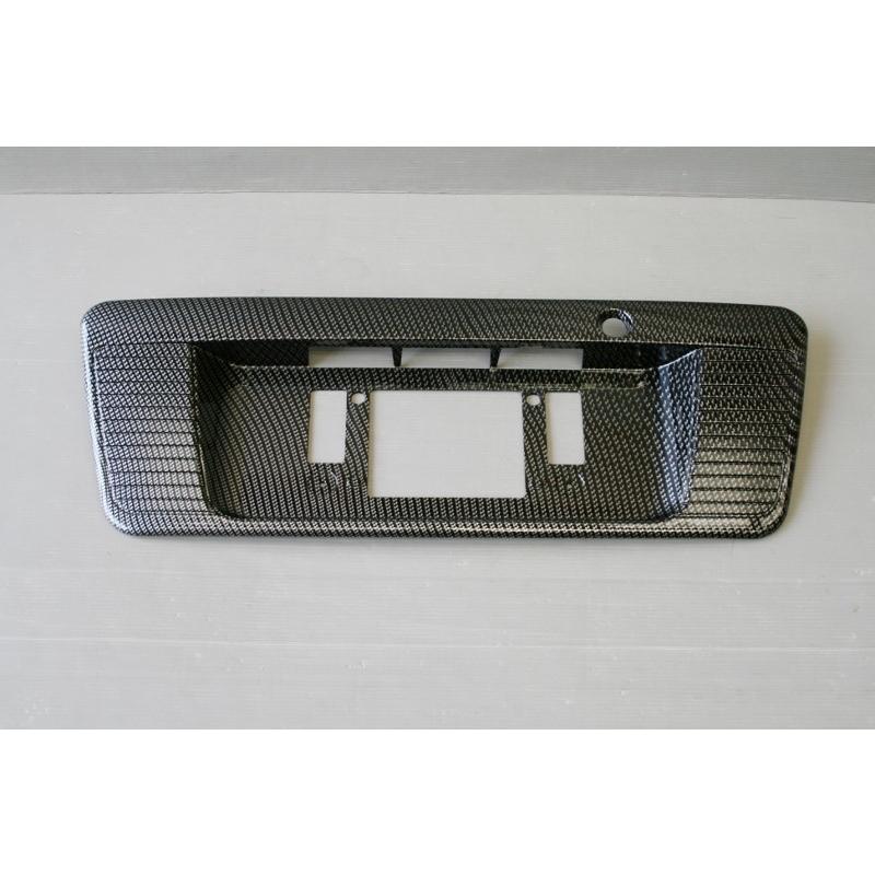 415コブラ　リアゲートガーニッシュ　綾織カーボン　ハイエース 楽天市場】415コブラ ハイエース用 リアゲートガーニッシュ 綾織