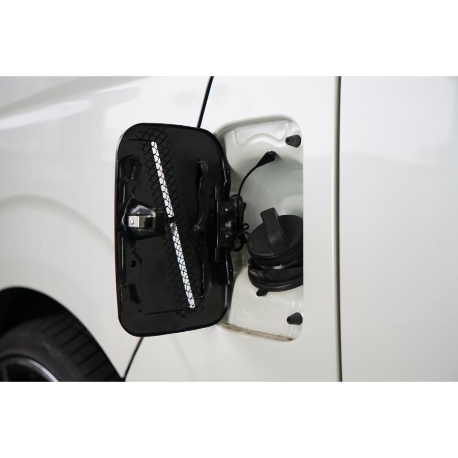 ハイエース 200系 フューエル タンクカバー 給油 エアロダクト付きフュエールドア 給油口 フタ 蓋 マットブラック