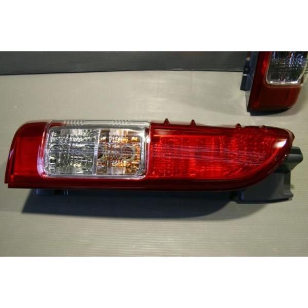 ハイエース 200系 4型 5型 純正タイプ テールランプ 片側 カスタム