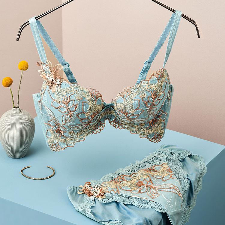 セール35 Off トリンプ Triumph トリンプ プレミアム レッドレーベル0081 ブラジャー Tr0081 Whu トリンプ Paypayモール店 通販 Paypayモール