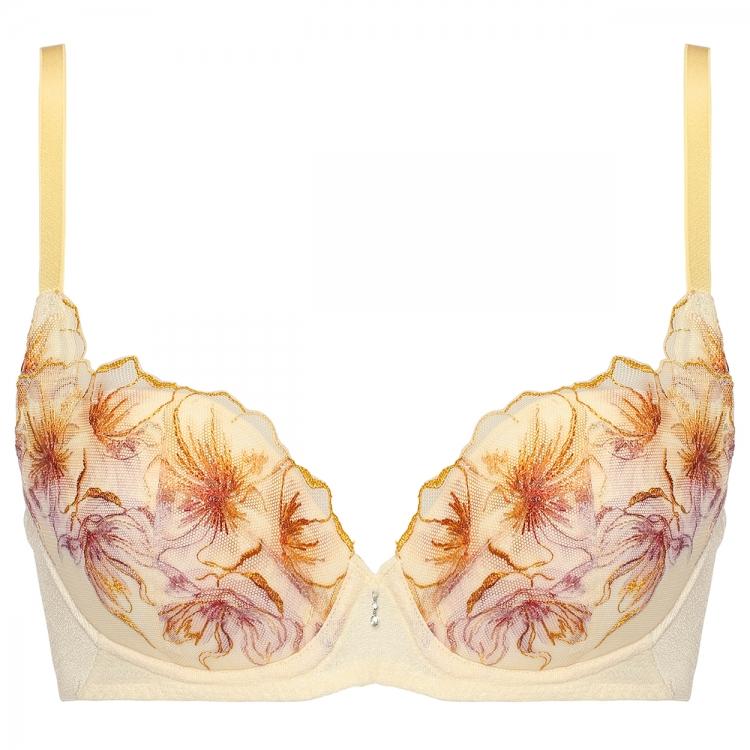 Triumph（トリンプ） 期間限定セール 天使のブラ(R) 魔法のハリ感586