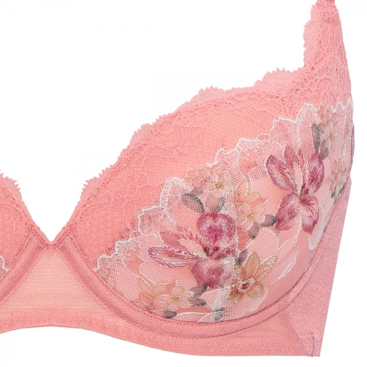 Triumph（トリンプ） 天使のブラ 魔法のハリ感636 ブラジャー(B,C