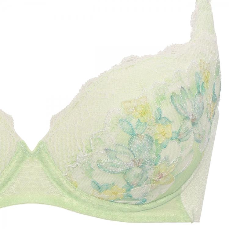 Triumph（トリンプ） 天使のブラ 魔法のハリ感636 ブラジャー(D,E,F