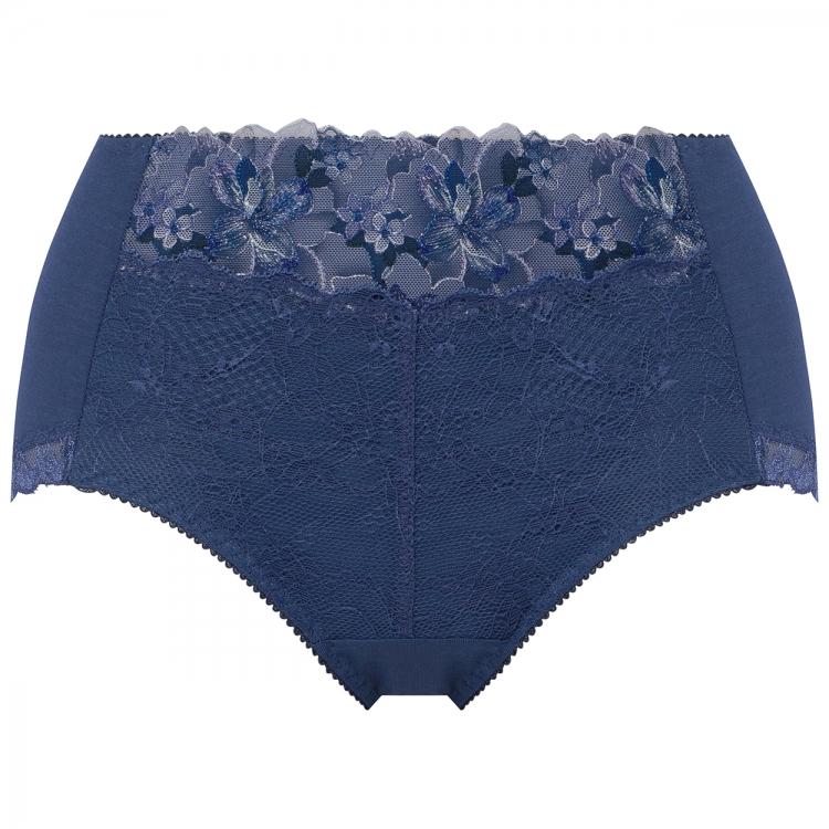 Triumph（トリンプ） セール 天使のブラ 魔法のハリ感636 はきこみ深め
