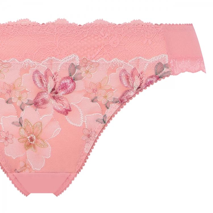 Triumph（トリンプ） 天使のブラ 魔法のハリ感636 レギュラーショーツ