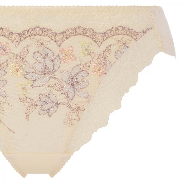 Triumph（トリンプ） レッドレーベル バイ 0123 レギュラーショーツ