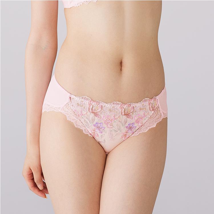 Triumph（トリンプ） レッドレーベル バイ トリンプ0124 レギュラー