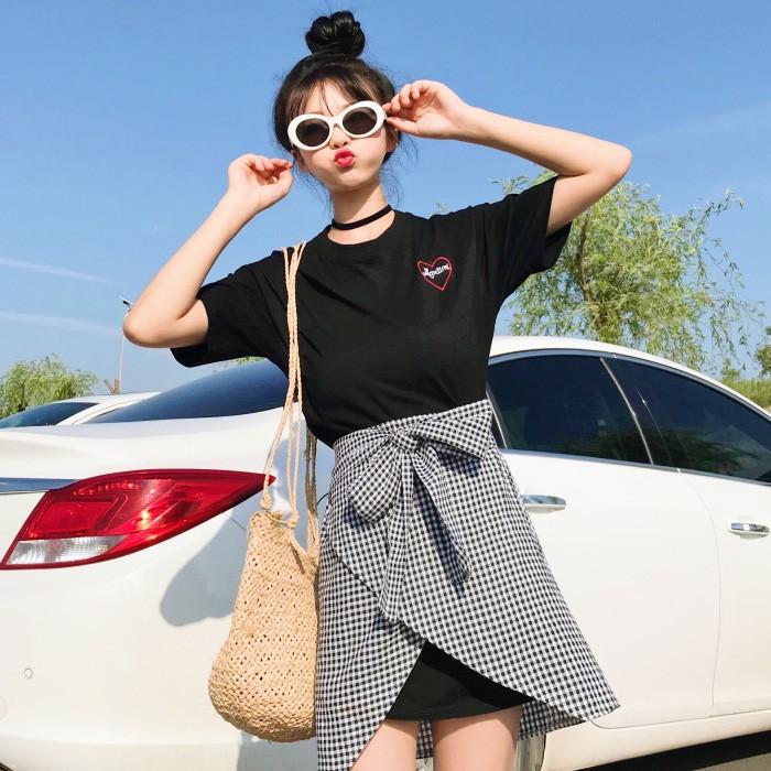 ジュニア服 ワンピース 腰巻き風スカート 2点セット 女の子 チェック柄 ジュニア服 チュニック 半袖 半そで オーバーサイズシャツ Tシャツ ブラック ホワイト Set 334 うちの子が一番 通販 Yahoo ショッピング