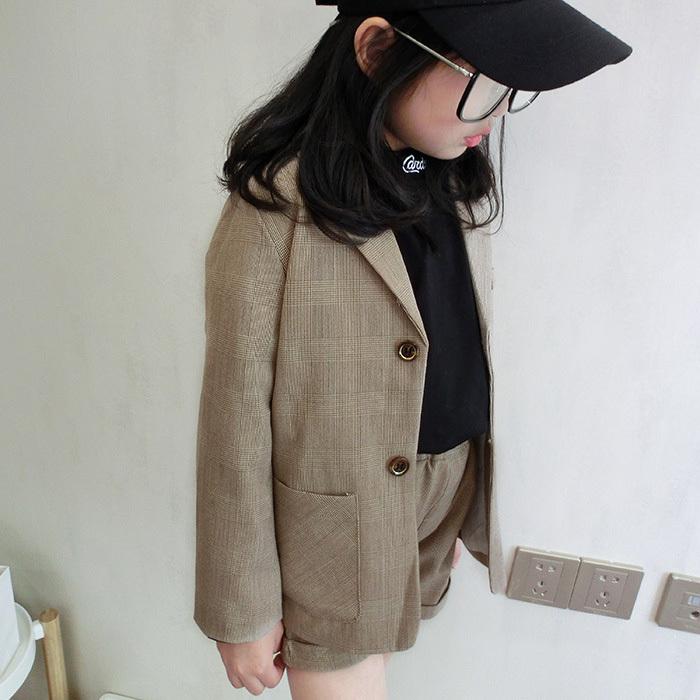 女の子　まとめ売り　140 カジュアルウェアセット（ジャケット・パンツ） 女の子 まとめ売り 140 カジュアルウェアセット（ジャケット