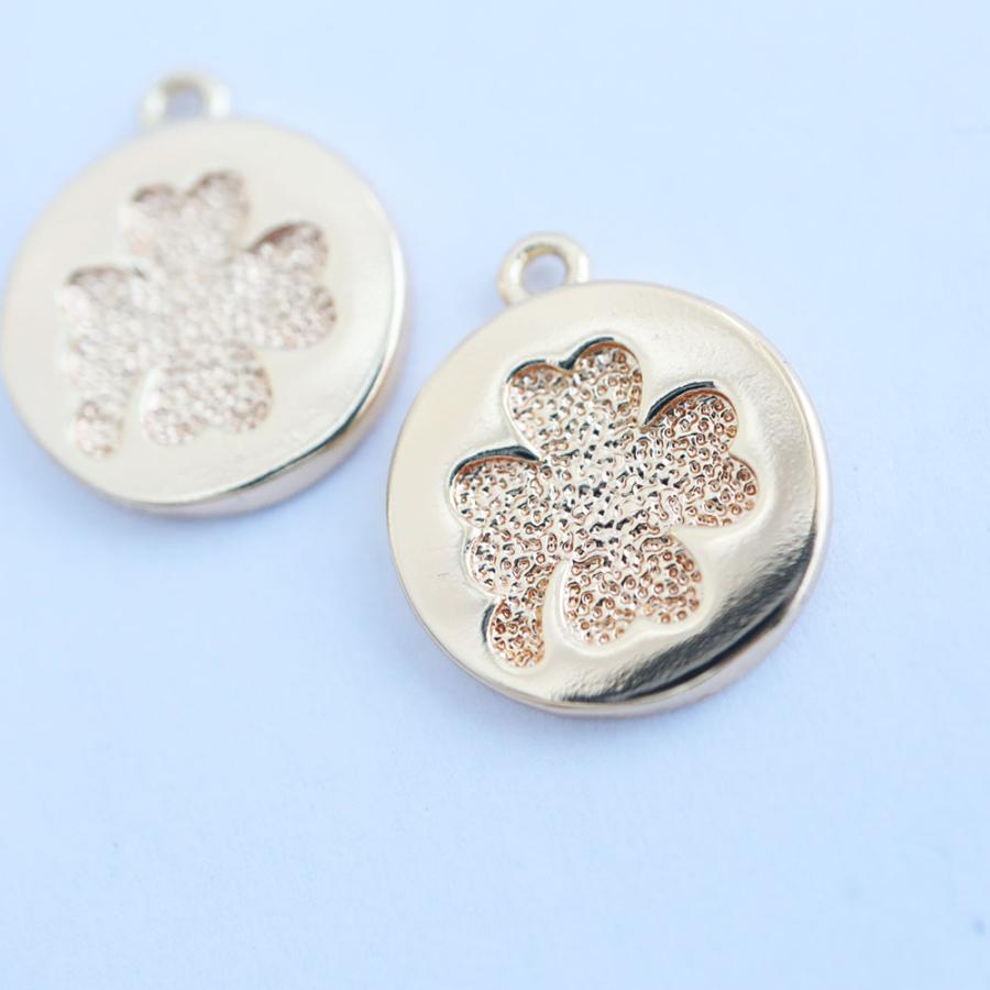 金アレ対応 真鍮製 両面型押し クローバー コイン チャーム 2個 : Trois anges - 通販 - Yahoo!ショッピング