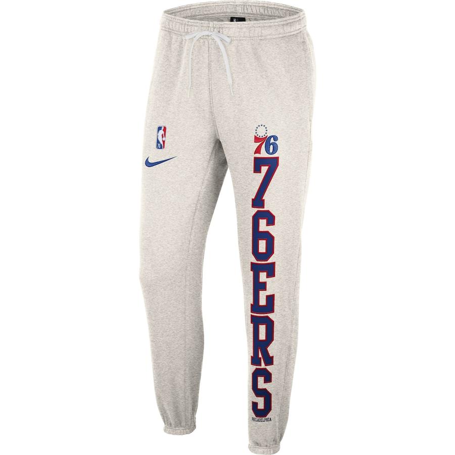 ナイキ メンズ スウェットパンツ "Philadelphia 76ers" Nike 75th Anniversary Courtside Fleece Pants - Ash/Royal｜troishomme｜02