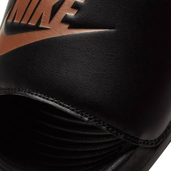 ナイキ レディース サンダル Nike Victori One Slides スリッパ BLACK/BRONZE｜troishomme｜05