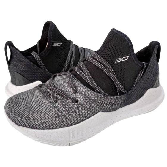 即納 アンダーアーマー キッズ カリー５ バッシュ Under アンダーアーマー Armour Curry シューズ White Black Z 101ならショッピング ランキングや口コミも豊富なネット通販 更にお得なpaypay残高も スマホアプリも充実で毎日どこからでも気になる商品をその場