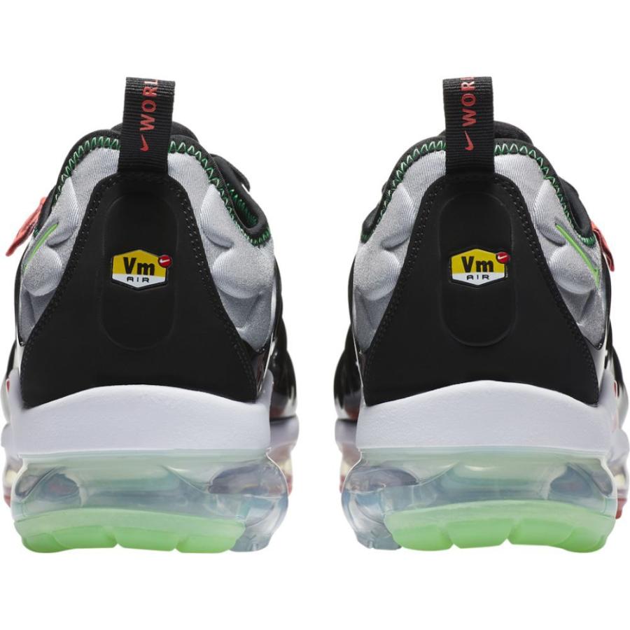 vapormax plus black flash crimson