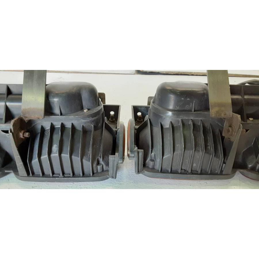 ICHIKOH 3連 テールライト テールランプ L/R ステー付き 左右