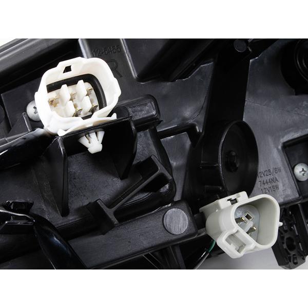 TYC正規品 日産 エクストレイル T33 US仕様 北米タイプ デイライト