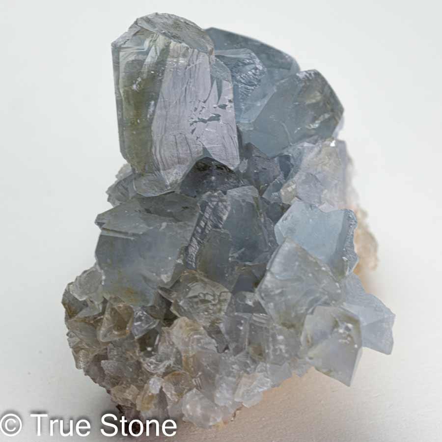セレスタイト 天青石 天上界 原石 90g 天使 ジオード 晶洞