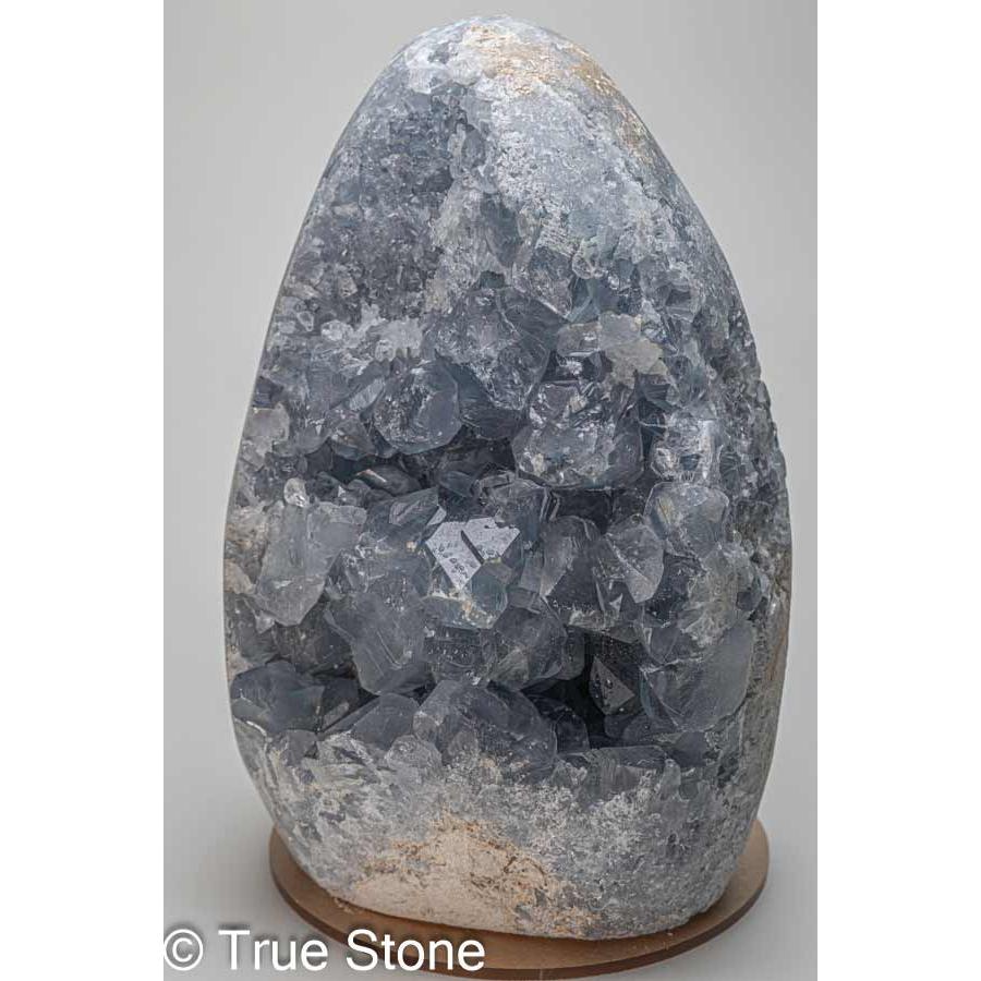 セレスタイト 天青石 天上界 原石 天使 ジオード 晶洞 ドーム 天然石 楽天市場】セレスタイト 天青石 天上界 原石 475g 天使 ジオード