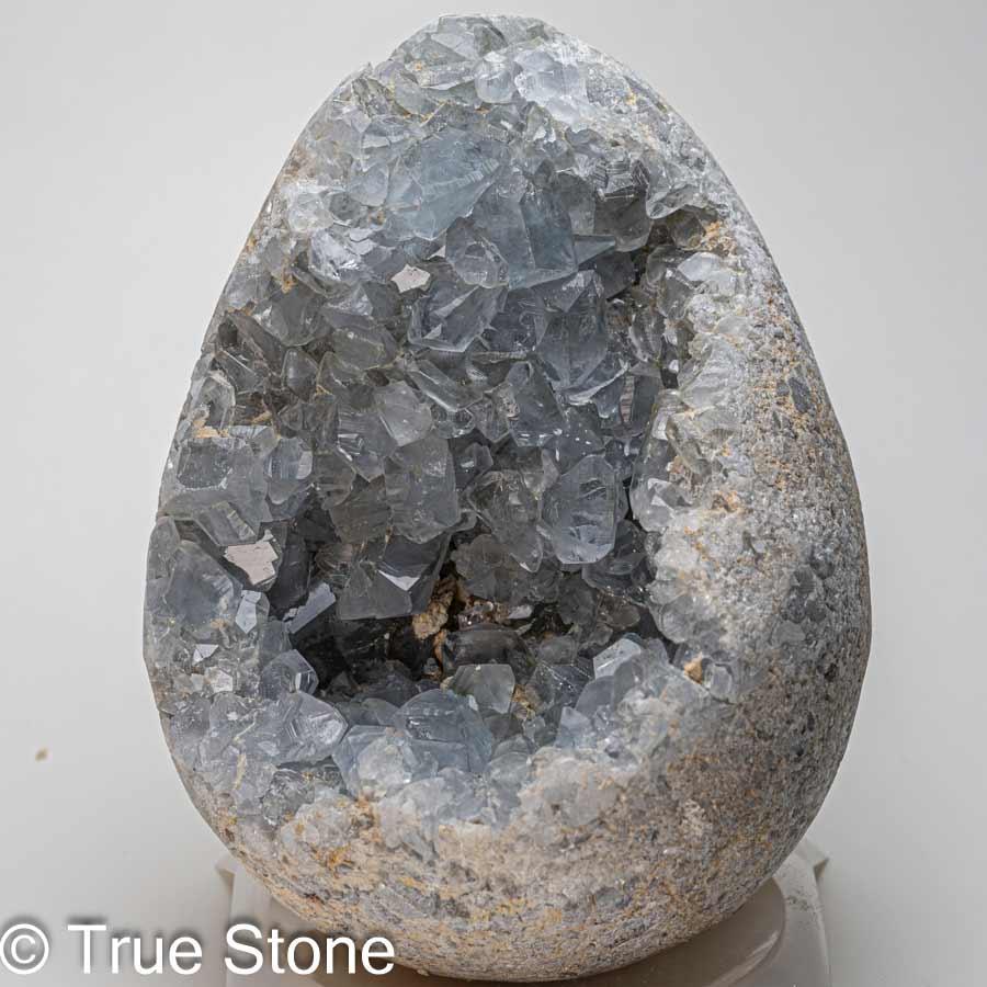 セレスタイト 天青石 天上界 原石 1451g 天使 ジオード 晶洞