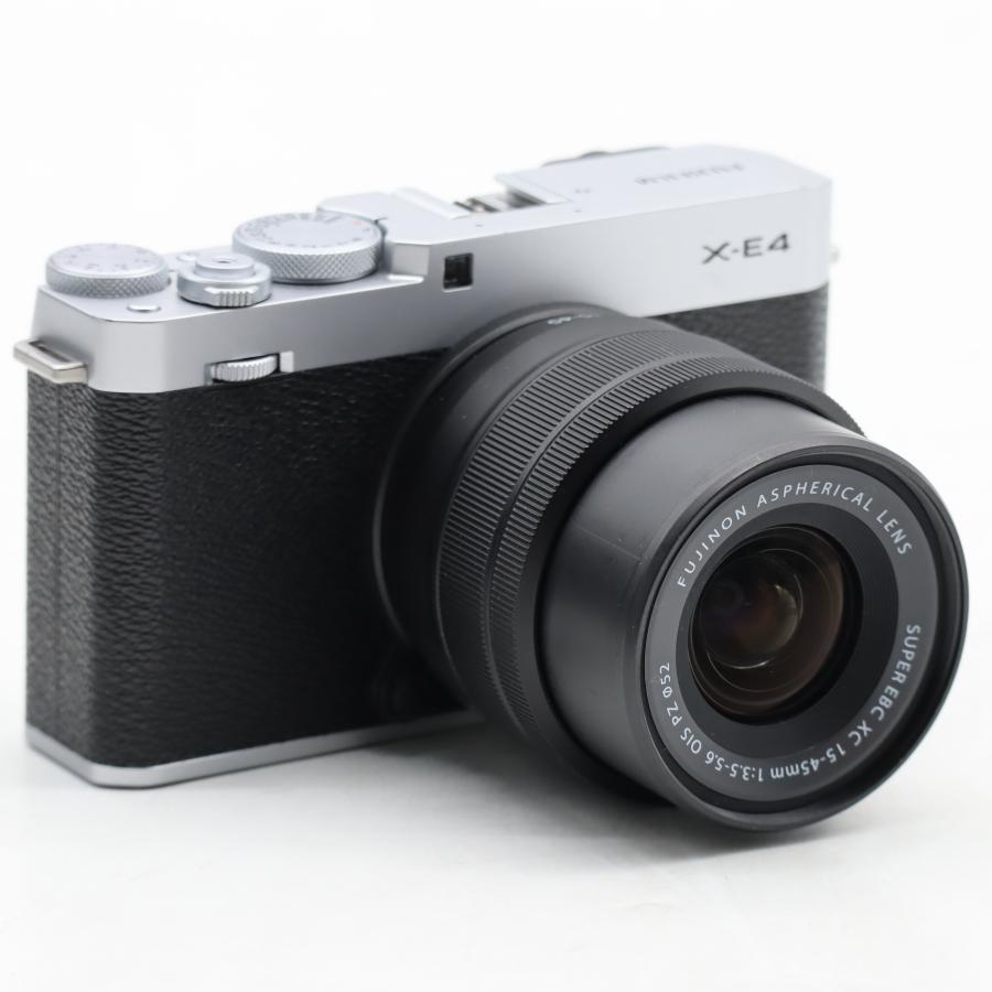 ショット数4073回 富士フイルム(FUJIFILM) ミラーレスデジタルカメラ FUJIFILM X-E4 レンズキット シルバー (XC15-45) F X-E4LK-1545-S #5040の画像