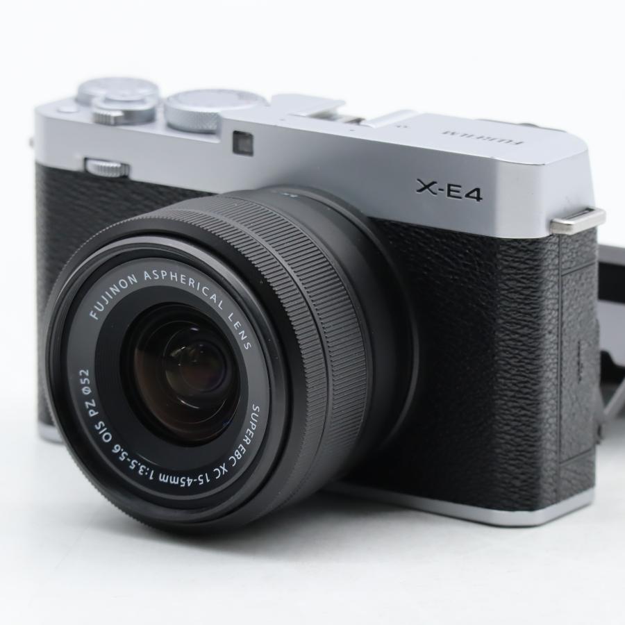 ショット数4073回 富士フイルム(FUJIFILM) ミラーレスデジタルカメラ FUJIFILM X-E4 レンズキット シルバー (XC15-45) F X-E4LK-1545-S #5040の画像