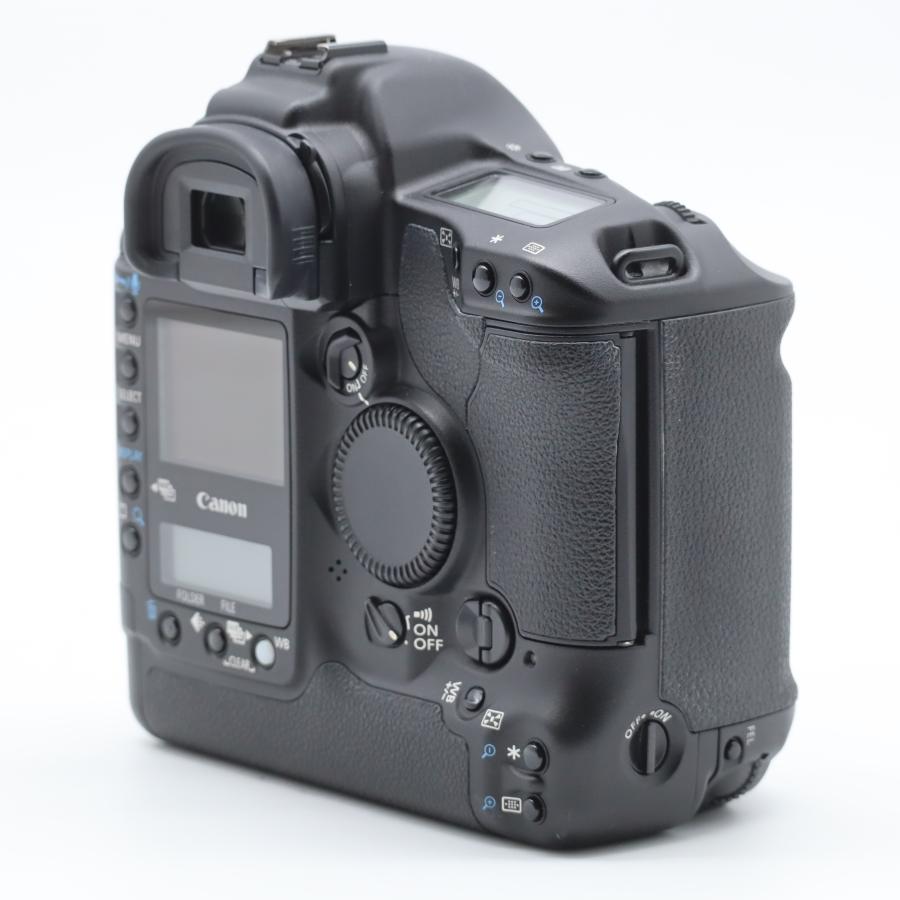 ショット数16018回 Canon デジタル一眼レフカメラ EOS-1Ds Mark II ボディ |  | 05
