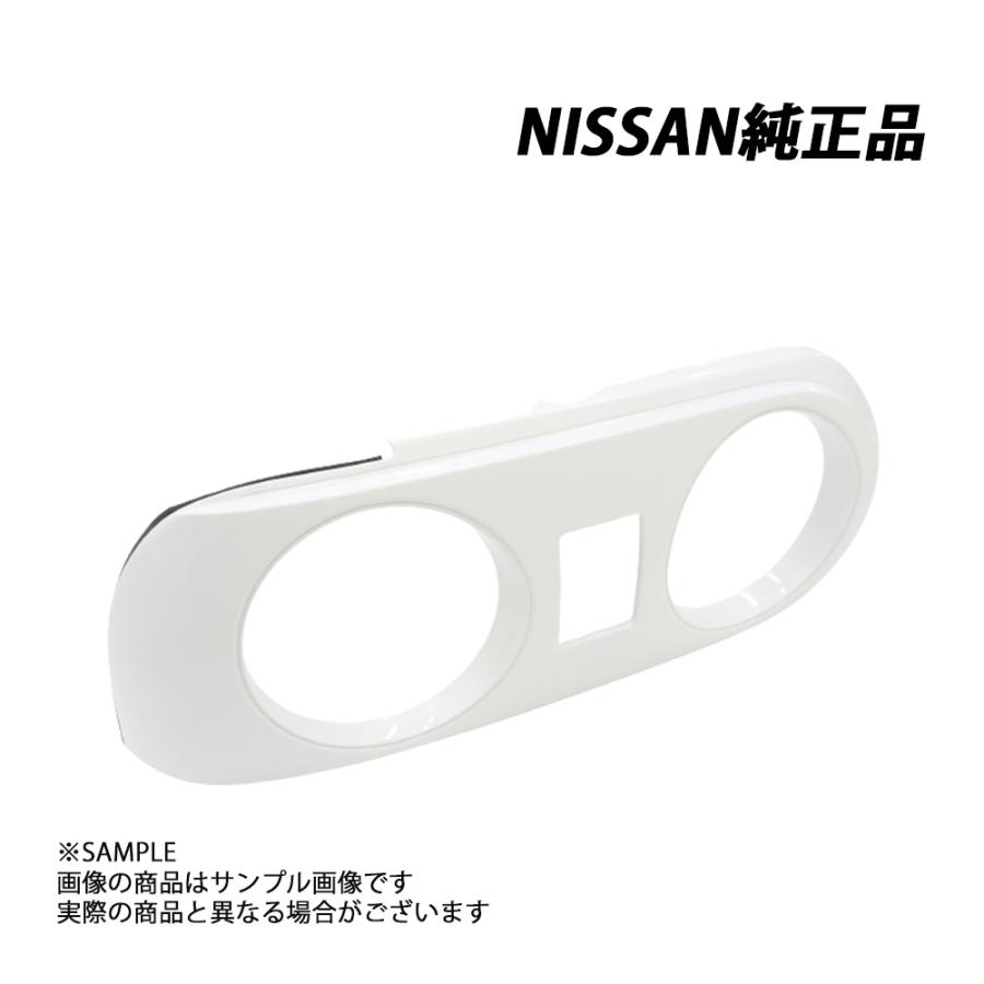 BNR32 GTR ドアミラー裏インナーカバー 内装　助手席 日産（NISSAN） 純正 リアテール カバー 助手席側 ホワイト (326
