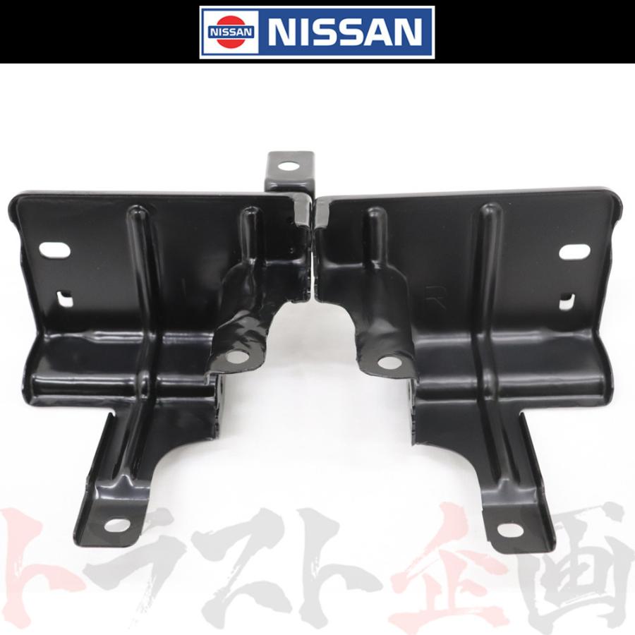 日産（NISSAN） ニッサン ヘッドライト ブラケット 左右セット