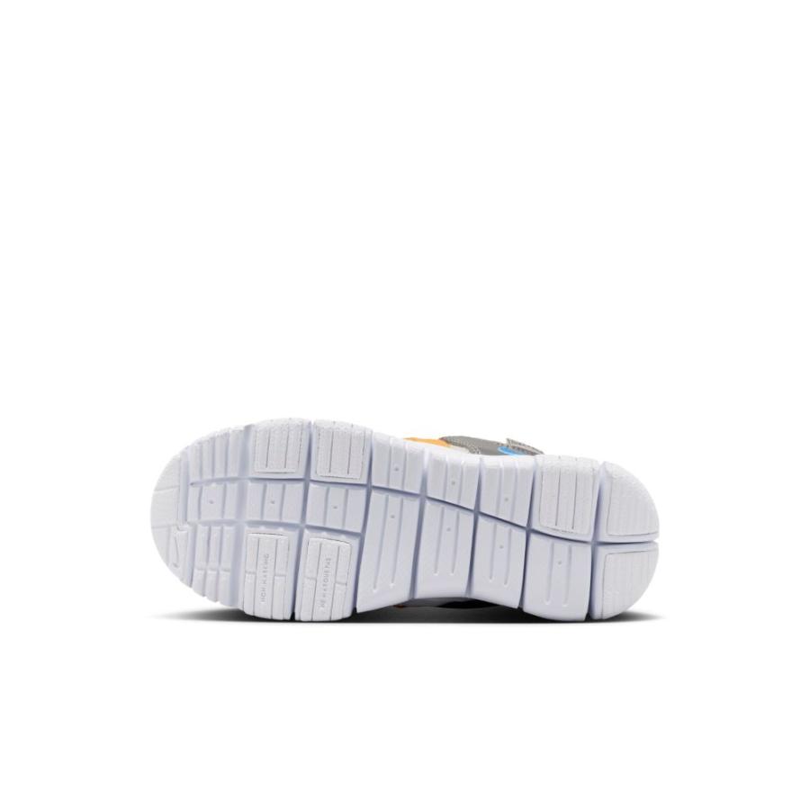NIKE（ナイキ） スニーカー キッズ 子供靴 ダイナモ フリー 343738 033