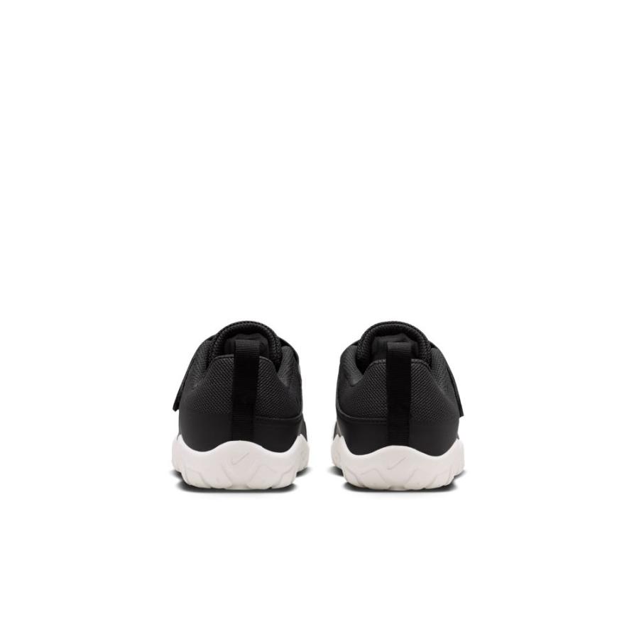 NIKE（ナイキ） スニーカー キッズ 子供靴 スウッシュ 1