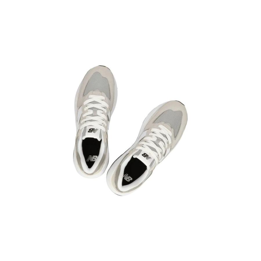 New Balance（ニューバランス） スニーカー メンズ レディース 57/40