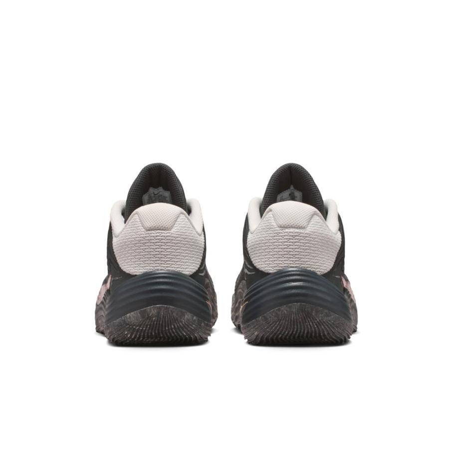 NIKE（ナイキ） スニーカー メンズ プレシジョン 8 LOW IH1104 002