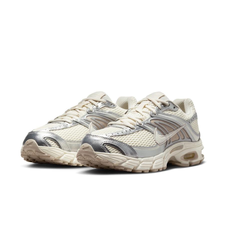 NIKE（ナイキ） スニーカー レディース エア マックス モト 2K HQ2056