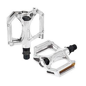 【メーカー純正品】【正規代理店品】GP(ギザ プロダクツ) M195DU ペダル SIL「爆買」 | 