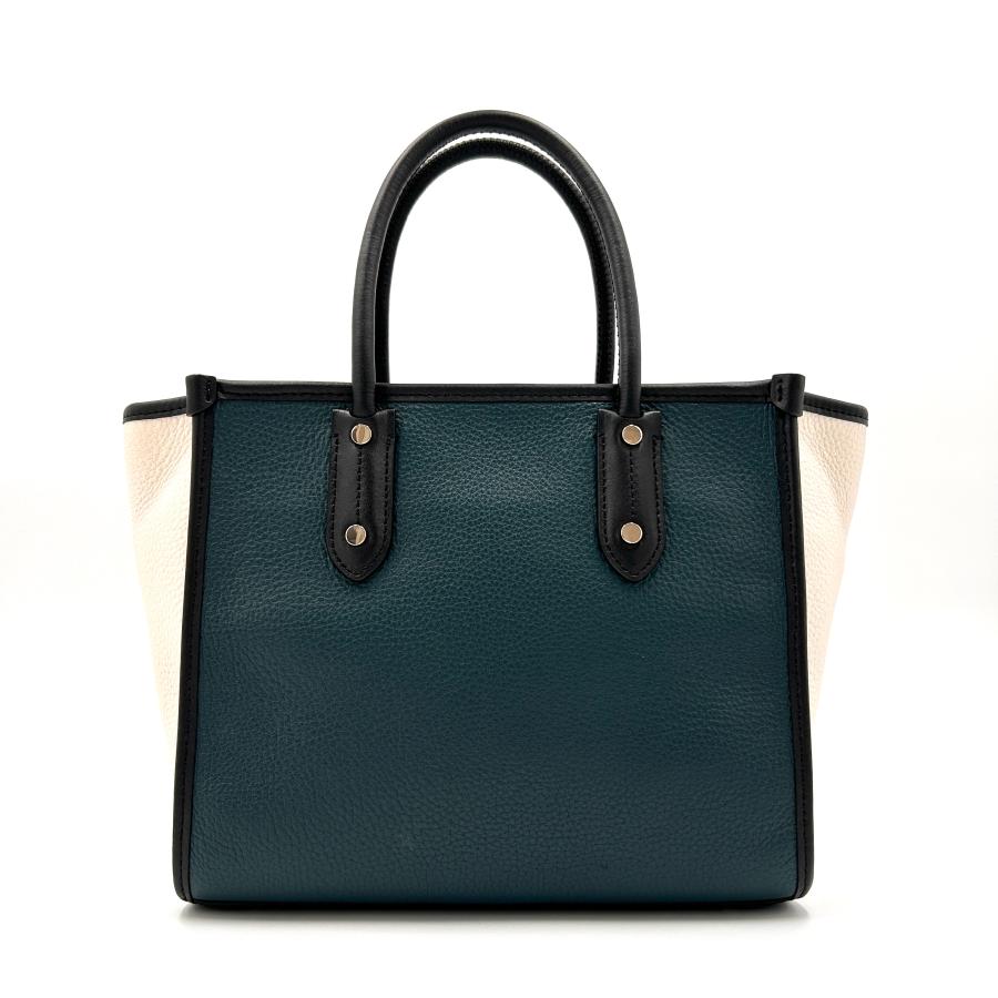 kate spade NEW YORK（ケイト・スペード ニューヨーク） 【現行品・未