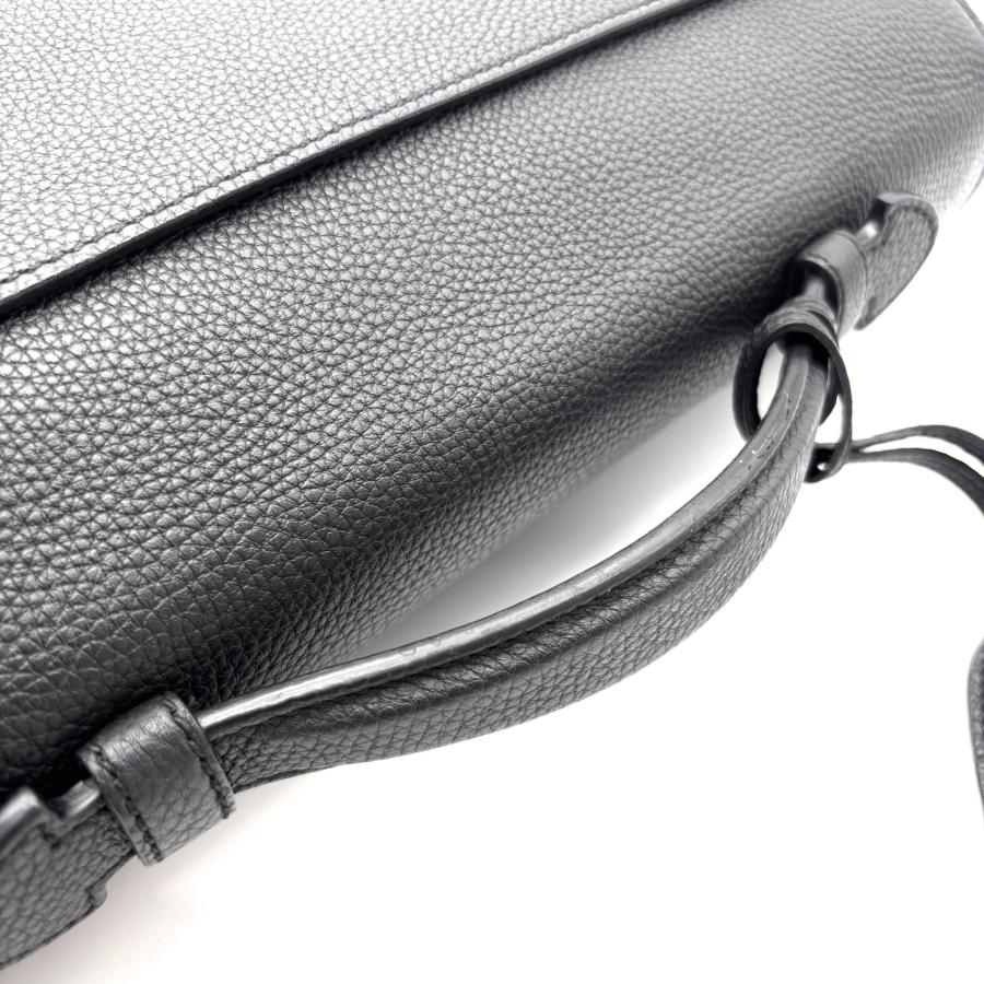 グッチ GUCCI ブリーフケース ビジネスバッグ 書類かばん A4 PC収納 レザー ブラック 黒 メンズ フラップ ロゴ金具 鍵付きの画像