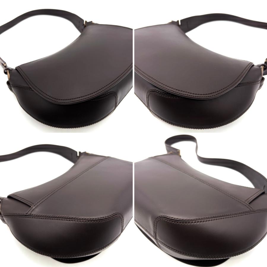 サルヴァトーレフェラガモ Salvatore Ferragamo ワンショルダーバッグ