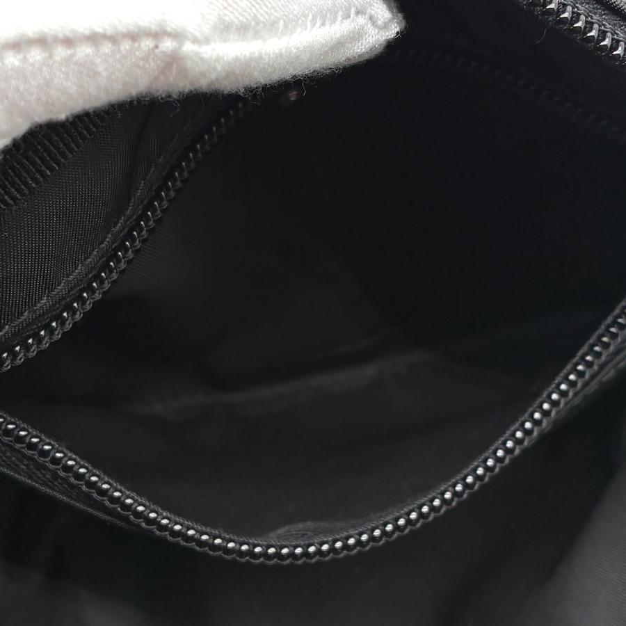 未使用保管品 プラダ PRADA ポーチ 化粧ポーチ 三角ロゴ 白タグ