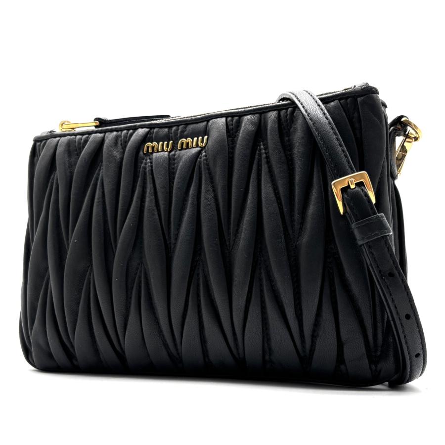 ミュウミュウ マテラッセ ショルダーバッグ ブラック 黒 斜め掛け◎ ミュウミュウ miumiu マテラッセ ショルダーバッグ クロスボディ
